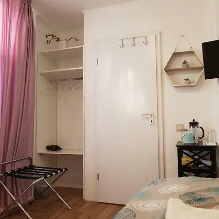 Senyu Studio City Center *